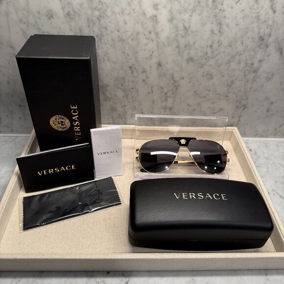 Versace VE2252 Pilot Sunglasses - Picture 1 of 5